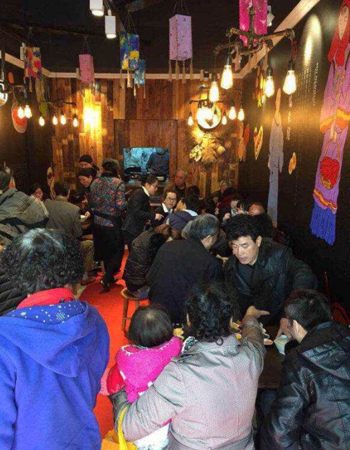 十秒到過(guò)橋米線新店開業(yè) 生意火爆