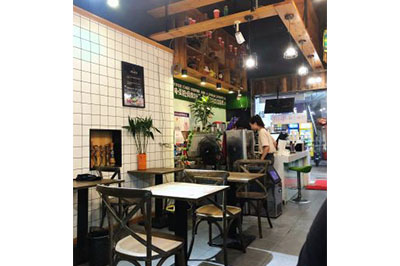 探店|誰說義務小商品與十秒到過橋米線不搭呢