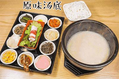 大學生在北京開過橋米線加盟店有優(yōu)勢嗎