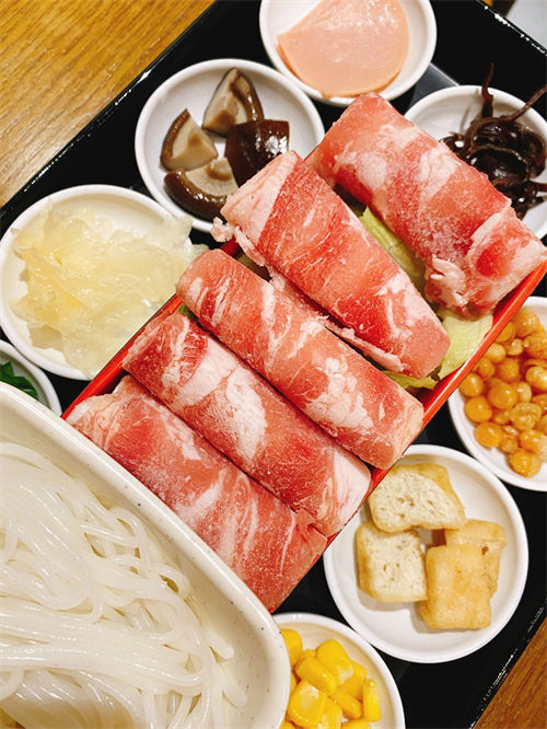 大口吃肉、大口嗦粉！速來(lái)get夏季美味！